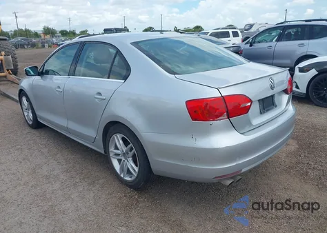 2013 Volkswagen Jetta 2.5L Se z USA, uszkodzony, nr VIN 3VWDX7AJ5DM454242
